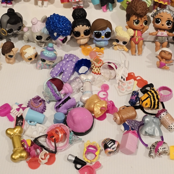 Lol Surprise Doll and Accessories Huge Lot - Picture 3 of 16